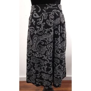 Valarie Stevens Black & Gray Paisley Knit Maxi Skirt Sz Medium